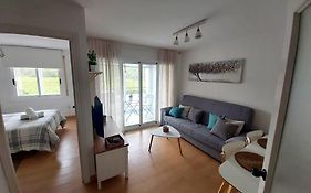 Apartamento A 300 Mts De La Playa, 25 Minutos De Port Aventura Y 50 De Barcelona